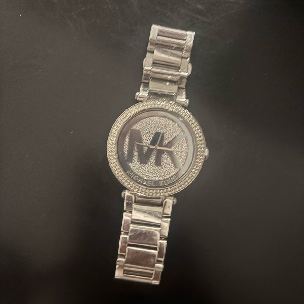 Michael Kors Metallic Silver Timepiece